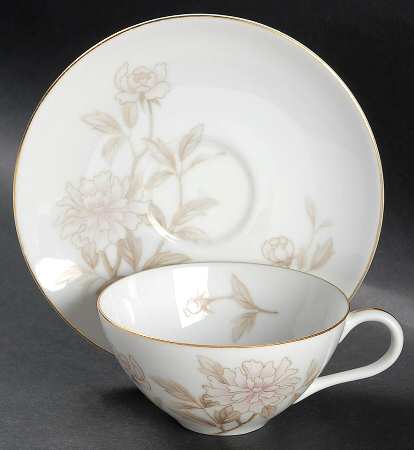 Patricia Flat Cup & Saucer Set