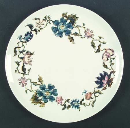 Petit Point 12" Chop Plate (Round Platter)