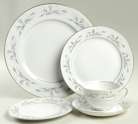 Platinum Garland 5 Piece Place Setting