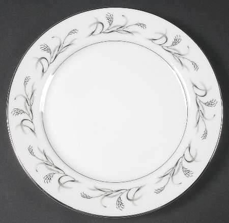 Platinum Garland Salad Plate