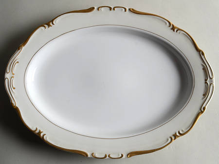 Royal Baroque Off White 14" Oval Serving Platter