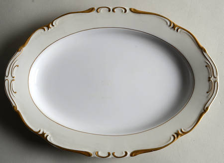Royal Baroque Off White 12" Oval Serving Platter