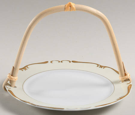 Royal Baroque Off White 5 3/8"-5 5/8" Bamboo Handled Serving Plate  HC