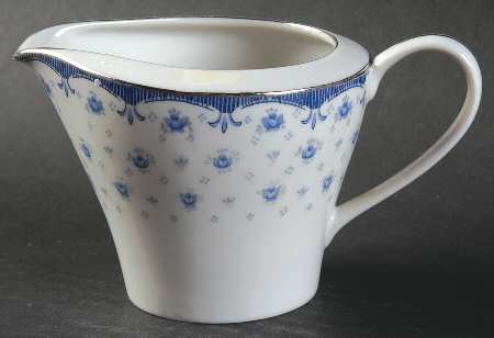 Rosegay Creamer