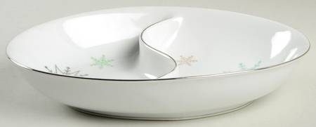 Snowflake (All Over Flakes) 10" Oval Divided Vegetable Bowl