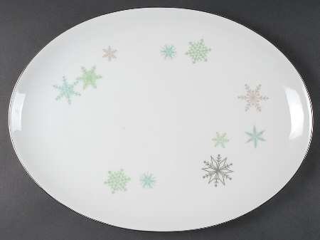 Snowflake (All Over Flakes) 16" Oval Serving Platter