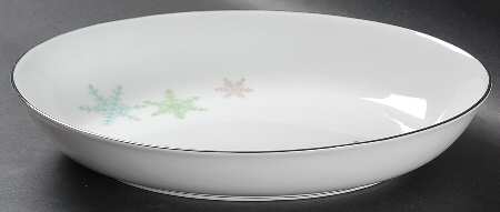 Snowflake (All Over Flakes) 10" Oval Vegetable Bowl