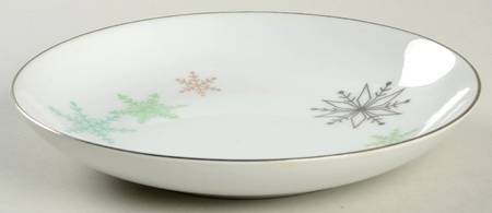 Snowflake (All Over Flakes) Coupe Soup Bowl