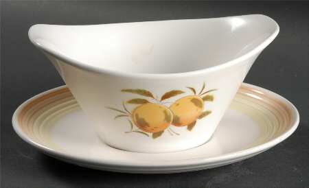 Tangerine Gravy Boat & Underplate