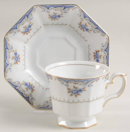 Versailles Footed Cup & Saucer Set