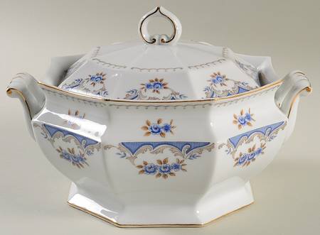 Versailles Round Covered Vegetable