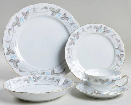 Vintage 40 Piece Estate Set