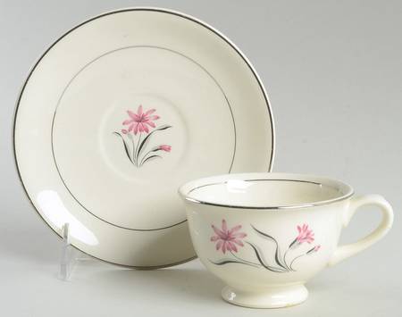 Virginia Footed Cup & Saucer Set
