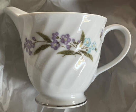 Meadowbrook Creamer