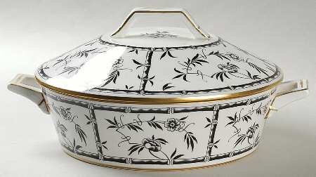 Bamboo Black Round Covered Vegetable
