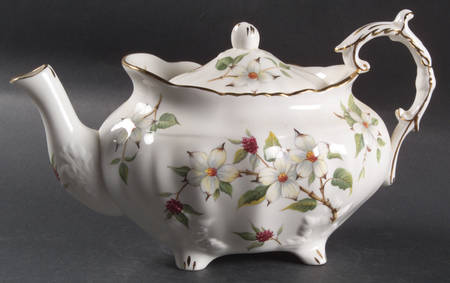 Dogwood Blossom Teapot & Lid