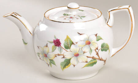 Dogwood Blossom Mini Teapot & Lid