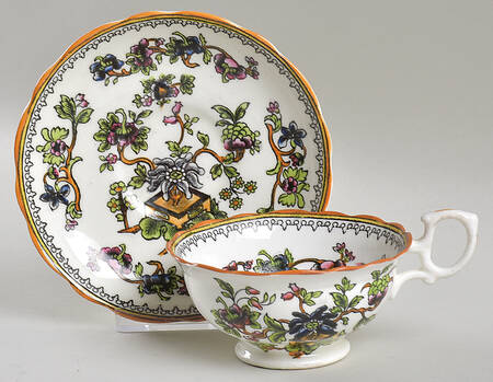 E241 Footed Cup & Saucer Set