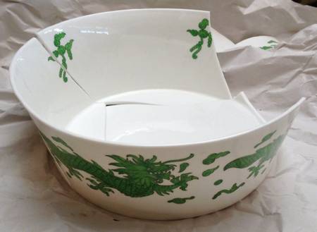 Green Dragon 11" Round Vegetable Bowl
