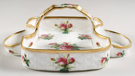 Grandmother's Rose Basket-Strawberry/No Cr Or Suo