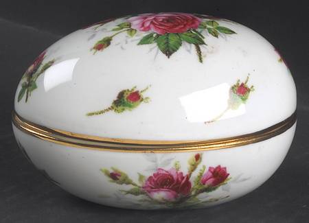 Grandmother's Rose Large Egg Box & Lid