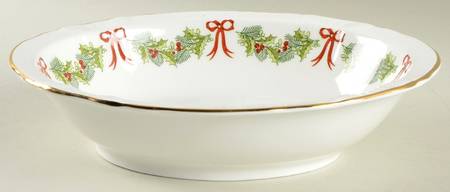 Hammersley Holly 9" Oval Vegetable Bowl