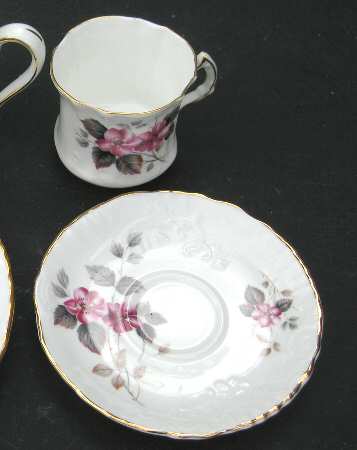 HAM6 Flat Cup & Saucer Set