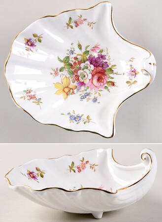 Howard Sprays (Scalloped, Embossed) 6" Shell Shaped Dish