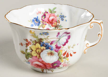 Howard Sprays (Scalloped, Embossed) Flat Cup