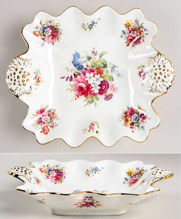 Howard Sprays (Scalloped, Embossed) 9" Handled Square Bon Bon