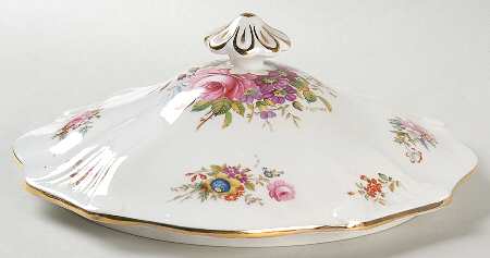 Howard Sprays (Scalloped, Embossed) Lid for Round Vegetable