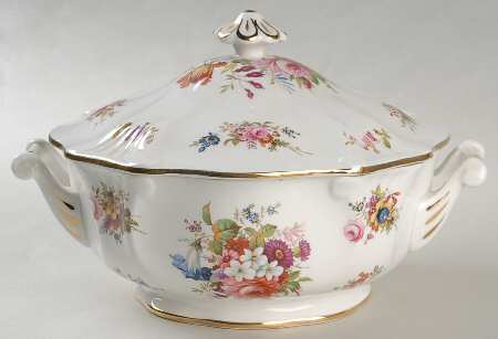 Howard Sprays (Scalloped, Embossed) Round Covered Vegetable