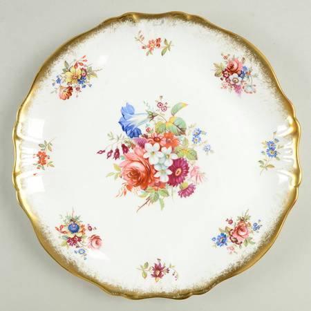 Lady Patricia (Scalloped, Embossed) Cake Plate