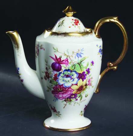 Lady Patricia (Scalloped, Embossed) Mini Coffee Pot & Lid by Hammersley