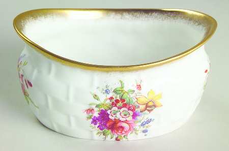 Lady Patricia (Scalloped, Embossed) Strawberry Basket-Open Sugar