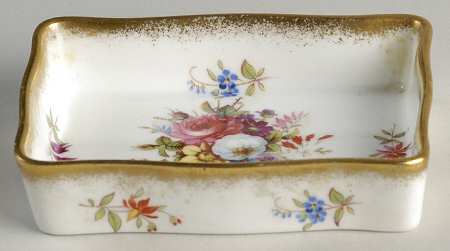 Lady Patricia (Scalloped, Embossed) Silver Tray