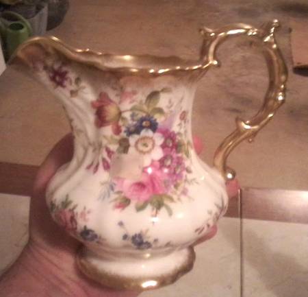 Lady Patricia (Scalloped, Embossed) 16 Oz Pitcher