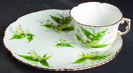Lily of The Valley Snack Plate & Cup Set