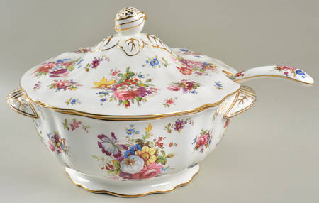 Minuet Tureen & Lid w/Ladle