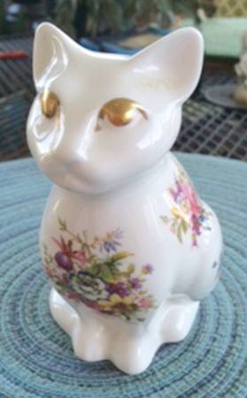 Minuet Cat Figurine
