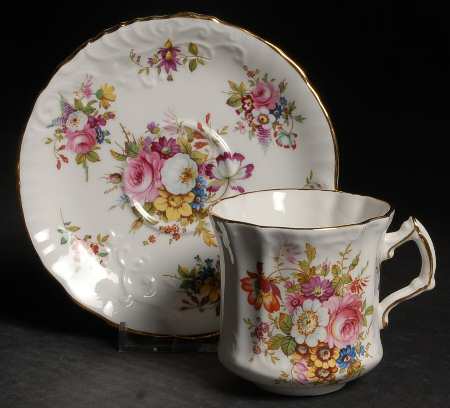 Minuet Footed Cup & Saucer Set