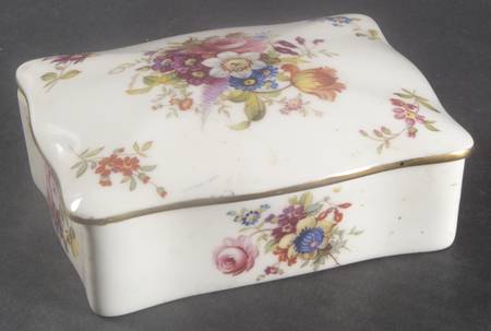 Minuet Cigarette Box & Lid