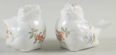 Minuet Figural Salt & Pepper Set