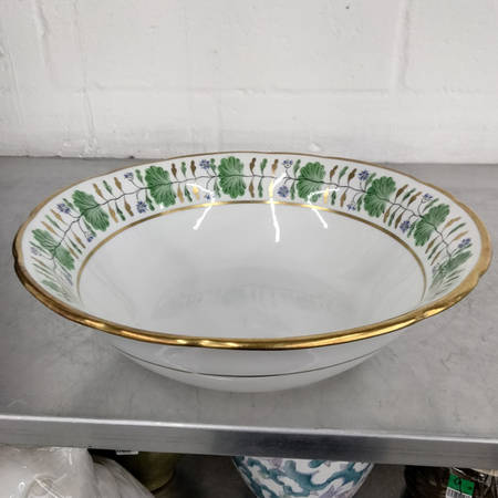 Palmetto 11" Round Vegetable Bowl