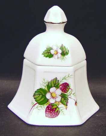 Strawberry Ripe (Small Scallops On Edge) Trinket Box & Lid