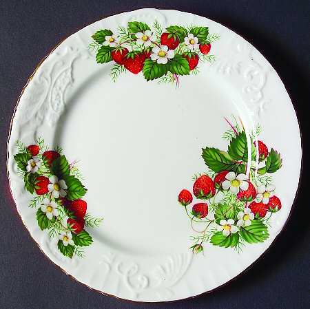Strawberry Ripe (Small Scallops On Edge) Salad Plate