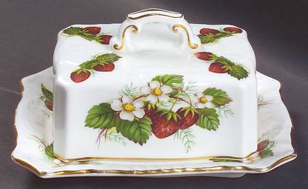 Strawberry Ripe (Small Scallops On Edge) Square Covered Butter