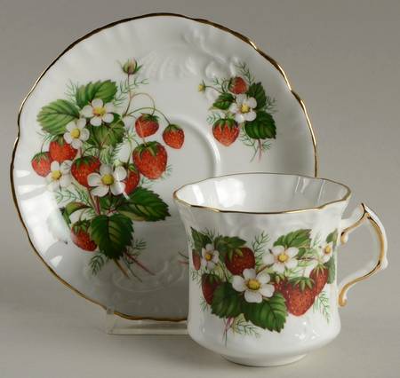 Strawberry Ripe (Small Scallops On Edge) Flat Cup & Saucer Set by Hammersley