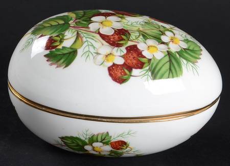 Strawberry Ripe (Small Scallops On Edge) Large Egg Box & Lid