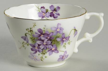 Victorian Violets Oversized Cup